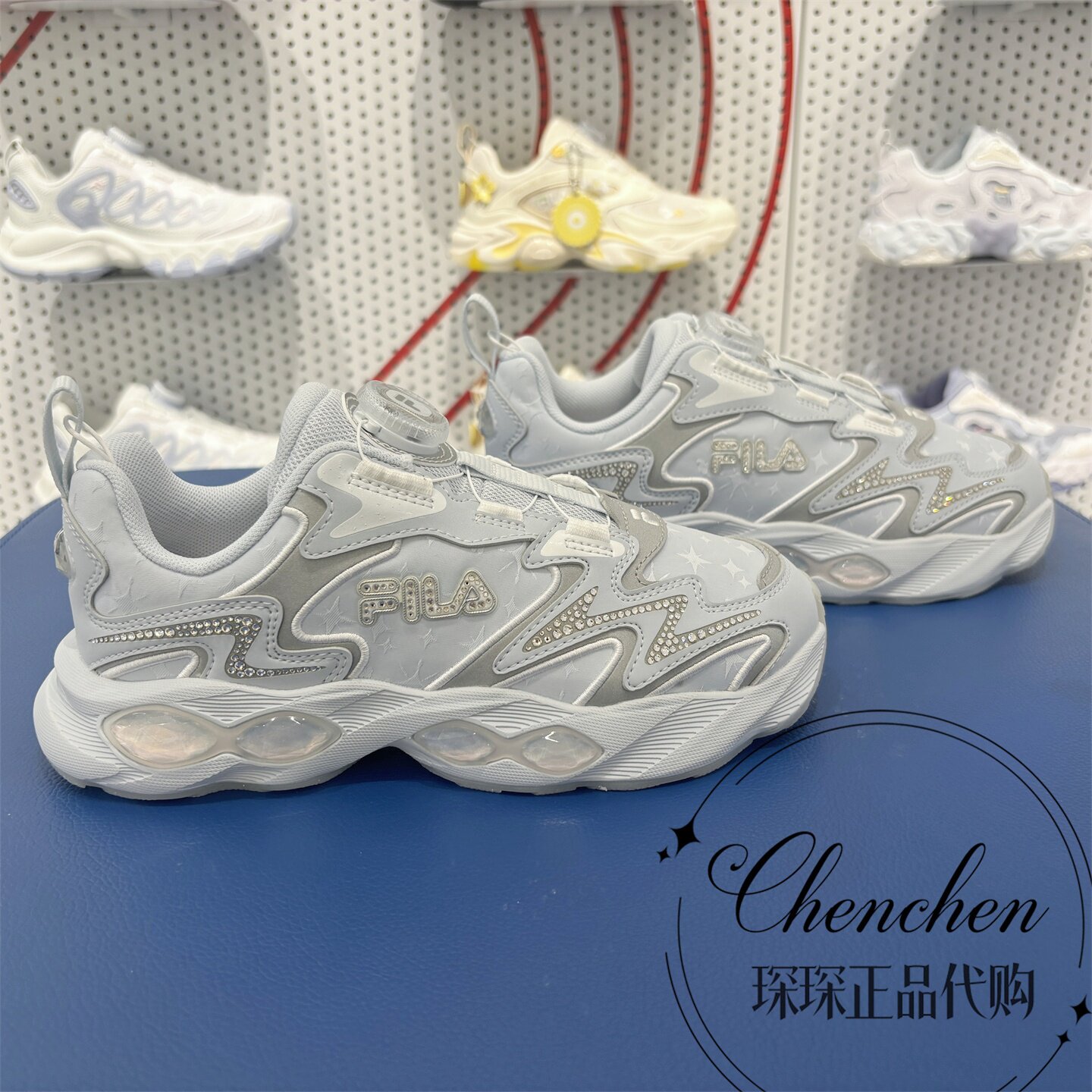 FILA斐乐限量款魔法石复古跑鞋