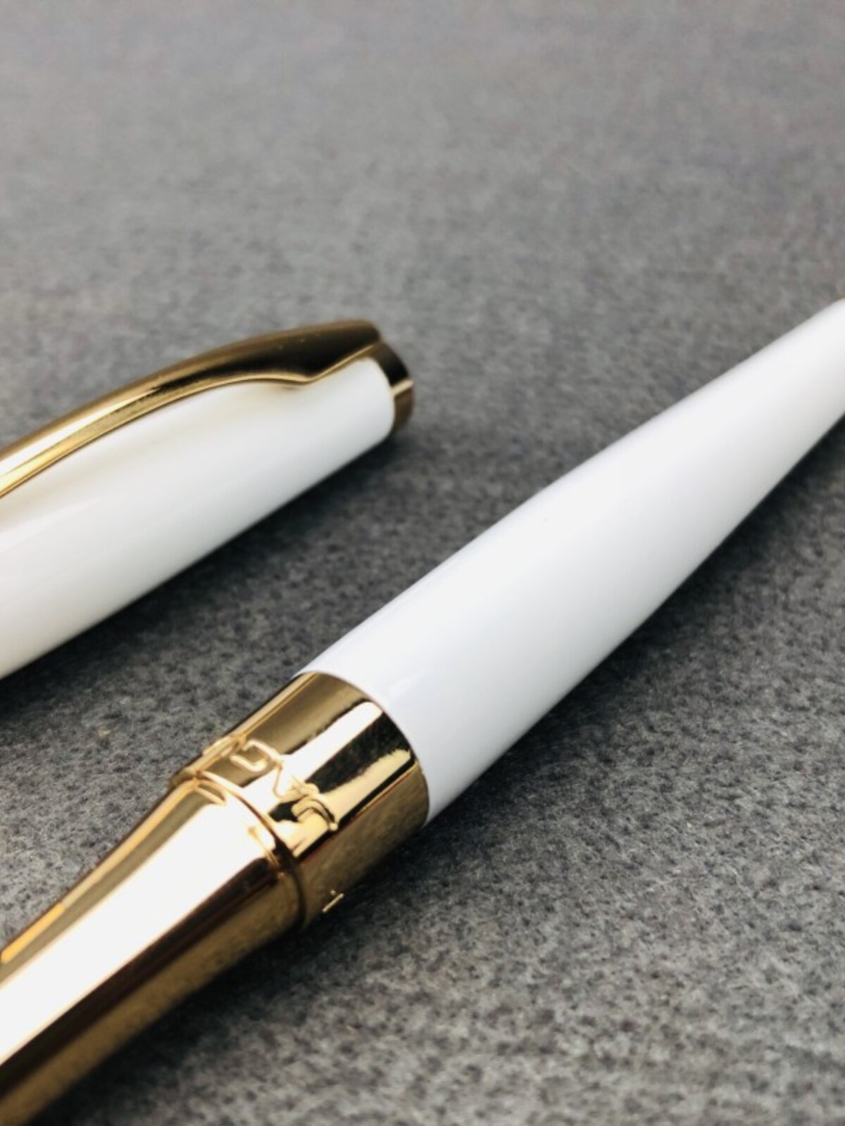 메탈 시그니처 펜 영국 브랜드 젤 펜 도금 18K 리얼 골드 워터 펜 메탈 펜 볼펜 수성 펜
