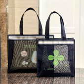 新款 is网纱镂空透明化妆包洗漱包沙滩瑜伽女包上班通勤妈咪包 韩版