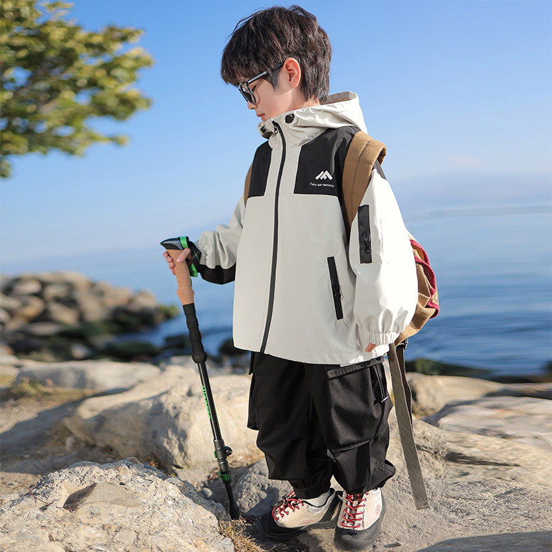 男童冲锋衣外套春秋2025新款