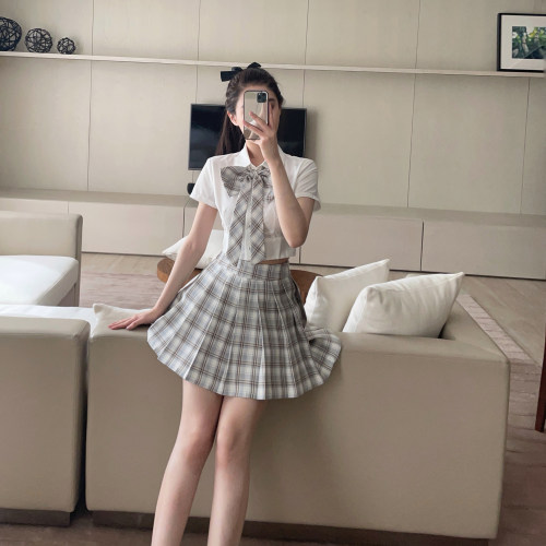 jk学妹俏皮减龄蝴蝶结衬衫半身裙