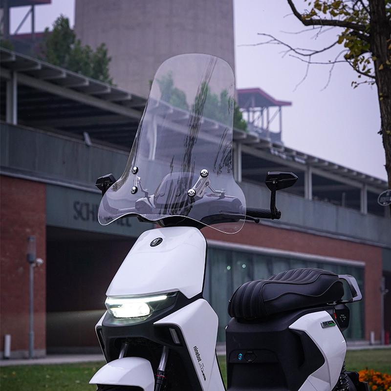适用于九号机器人E100E200电动车挡风玻璃前挡风护胸加高加宽