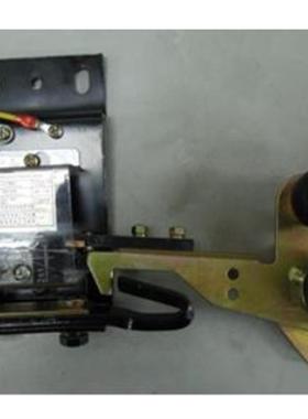 适用于富士达厅门层门装置关门机5247AAKC1LK-02厅门头关门机