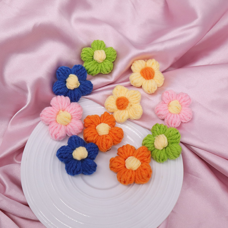 毛线泡芙花~钩针编织花朵鸭嘴夹实用胸针头饰软萌可爱发夹发饰