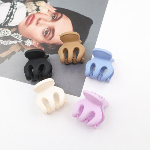 周扬青迷你抓夹磨砂刘海