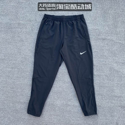 运动训练Nike/耐克速干男子跑步