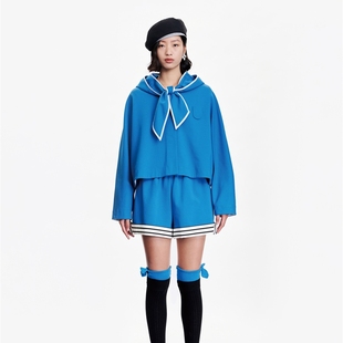 设计师deepmoss2R年秋冬新款碧蓝花结连帽外套翻边短裤套装
