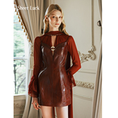 Sheer Luck Leah环保皮革定制金属环分割设计吊带A字连衣裙