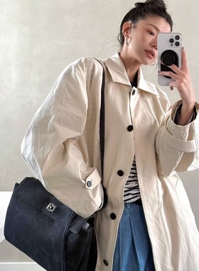 CONCISE-WHITE 25SS 时髦翻领插肩长外套白芍色黑色大衣