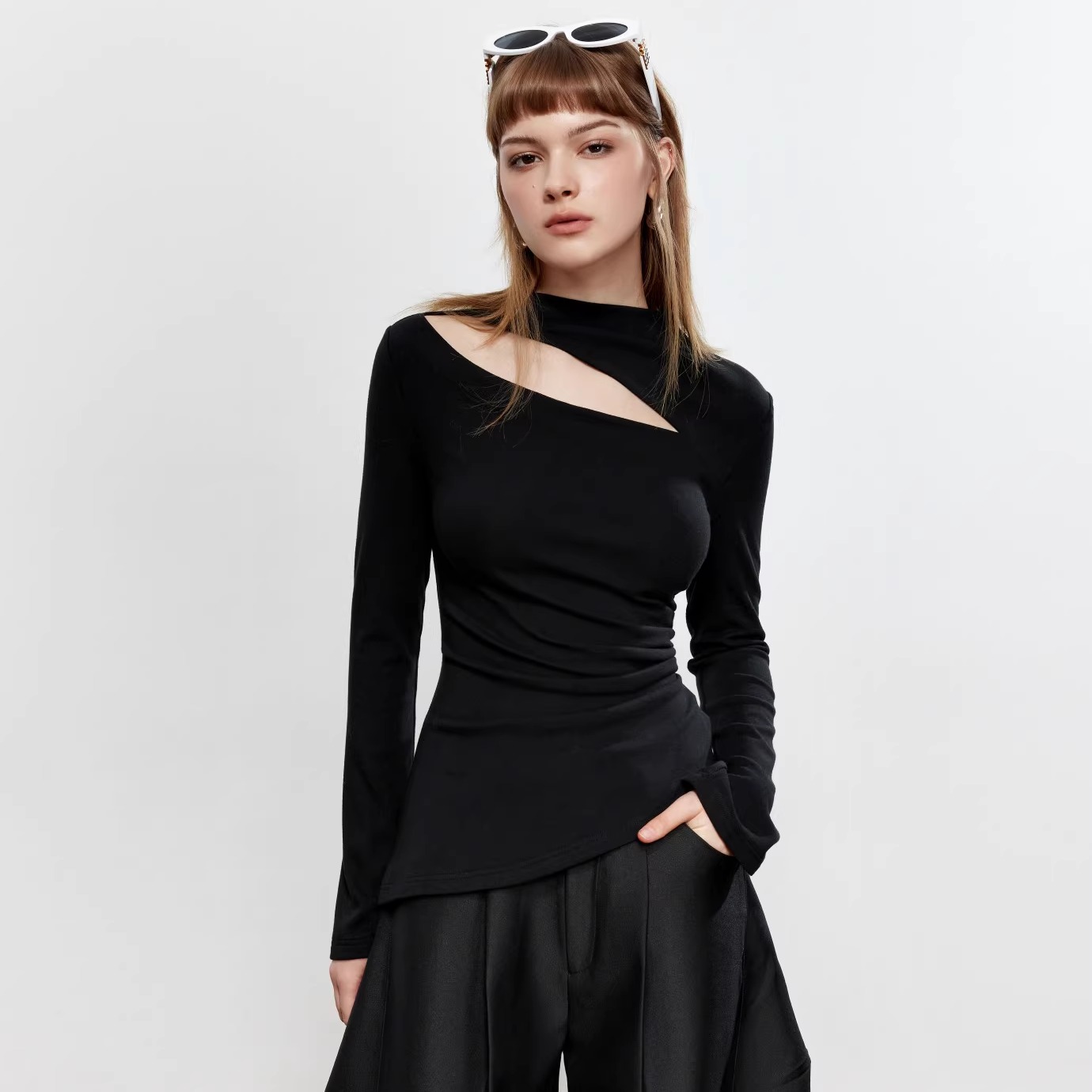 ROCHAROMA2025秋冬镂空立领上衣阔腿西裤