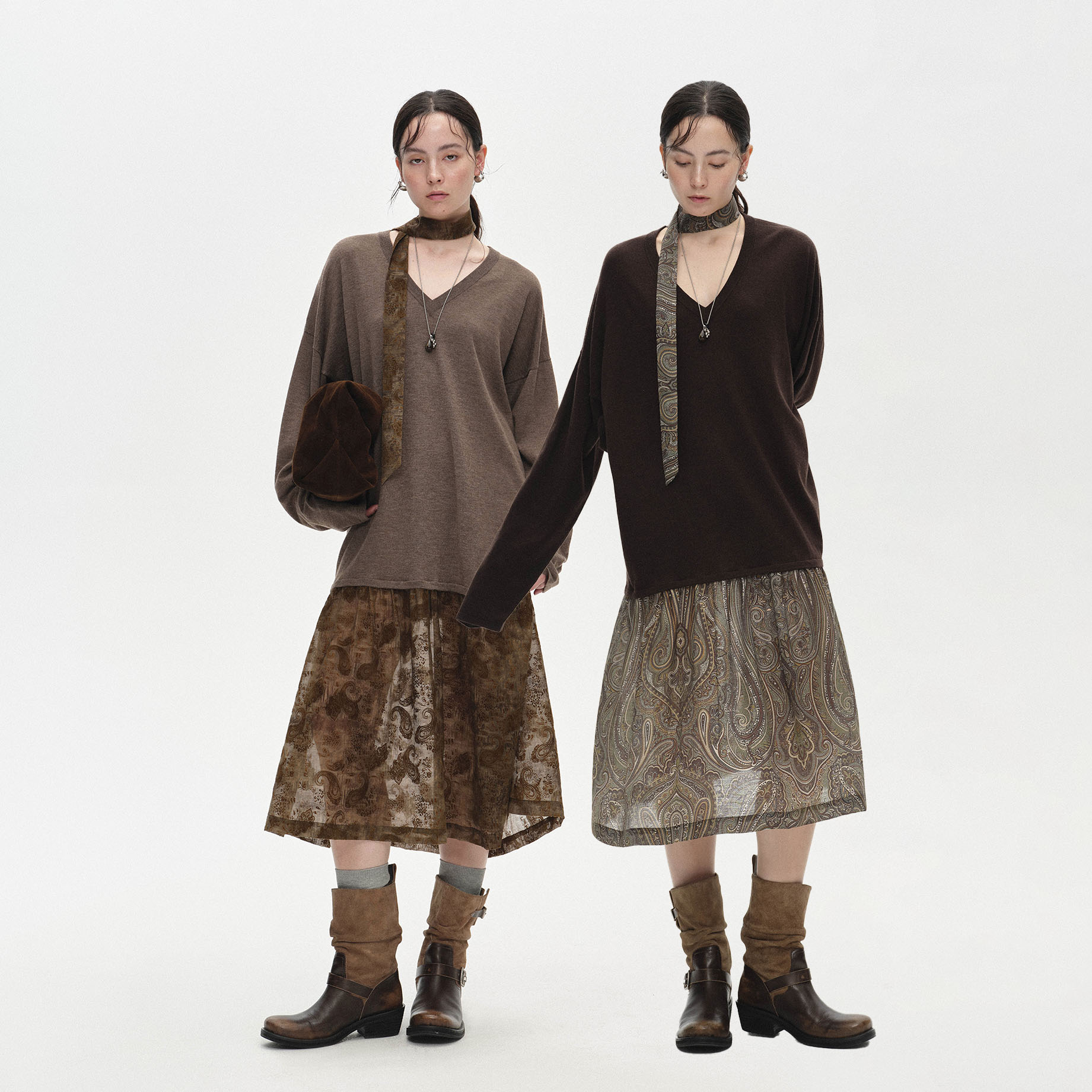 Vena Label 25FW秋季 V领拼接毛衫连衣裙复古设计感长裙