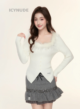 IcyNude 26ss早春新款  羽毛方领修身针织上衣