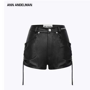 辣妹 秋冬百搭短裤 ANN ANDELMAN官方直营黑色哑光侧抽褶机车PU皮裤