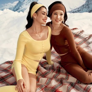 Nana Jacqueline 25SS 长袖毛织套头衫翻折腰头短裤毛织微喇裤