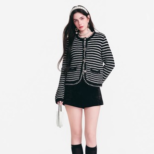 白色毛衣开衫 Diana 条纹毛衣开衫 25AW Vevina