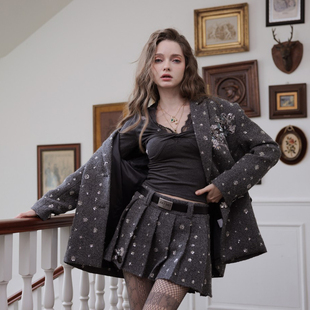 复古珠片毛呢百褶裙 复古学院珠片毛呢西装 设计师AKEMO 2025AW