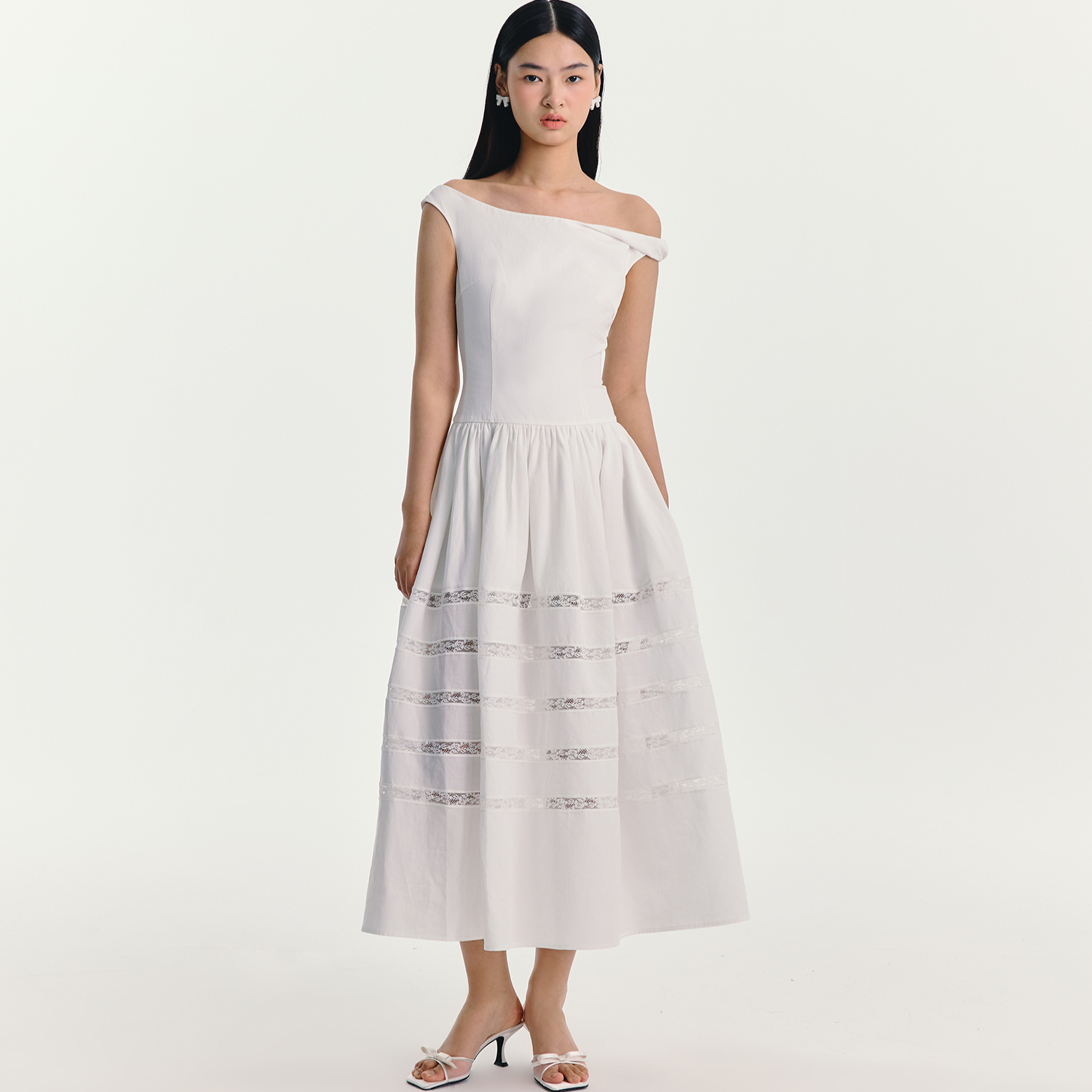 ESTER HSU 25SS 蕾丝拼接裙摆不对称一字肩连衣裙