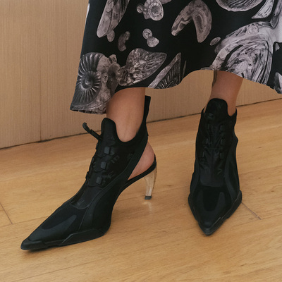 缎面弹力高跟鞋EMPTYBEHAVIOR