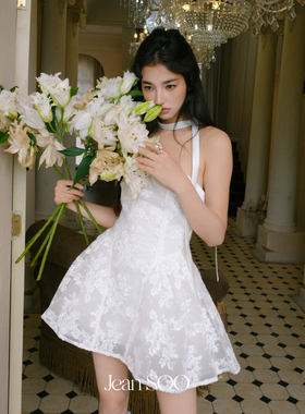 Jean SOO 白色梦屿立体浮雕蕾丝刺绣收腰翻边抺胸裙