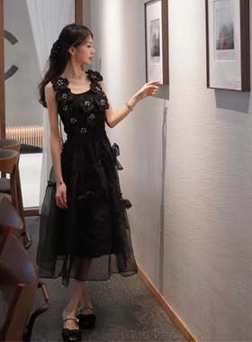 NOT FOR US 2R春夏新款立体花针织吊带背心上衣蓬蓬纱半身裙黑白