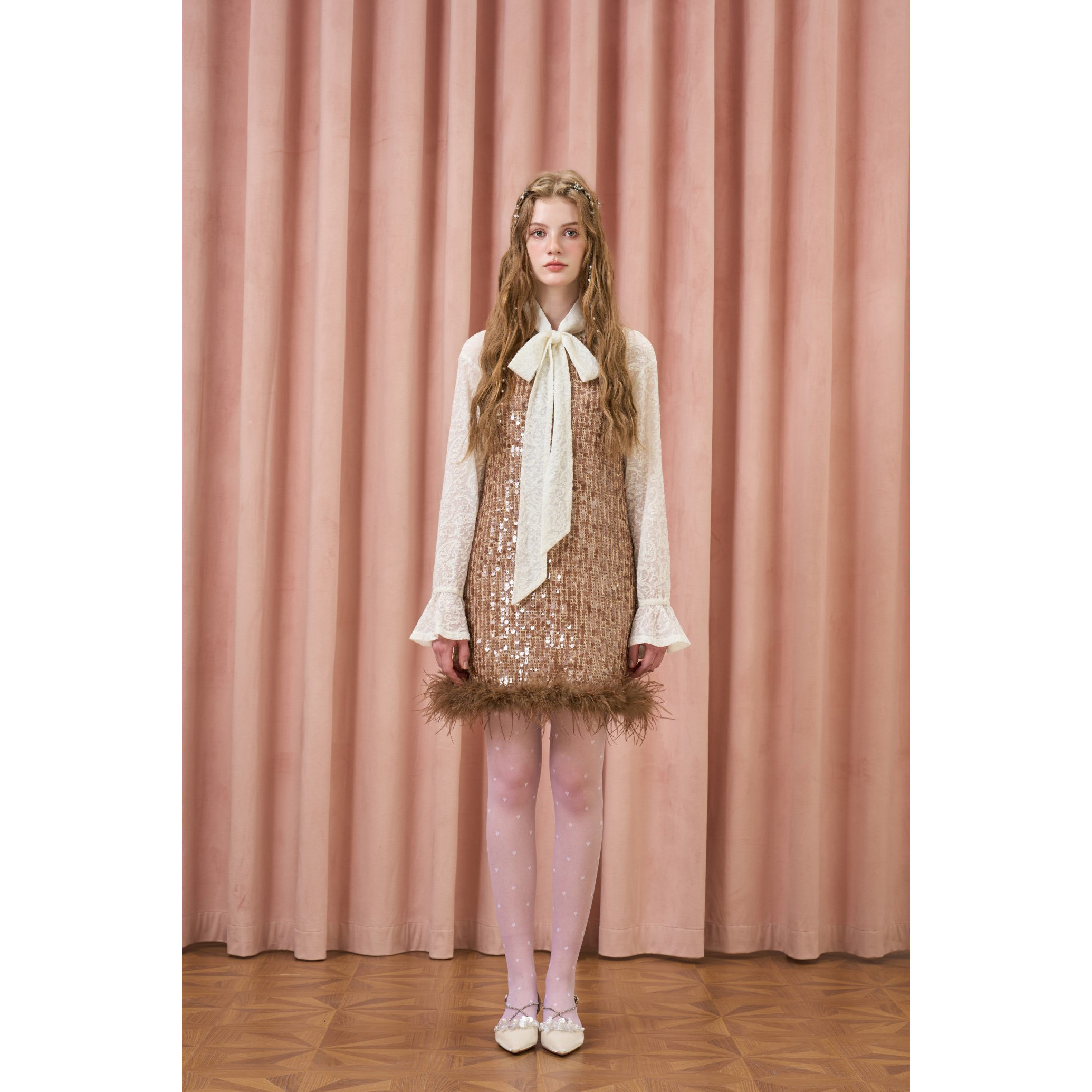 Three Quarters 25AW 琥珀流光珠片鸵鸟毛千金连衣裙