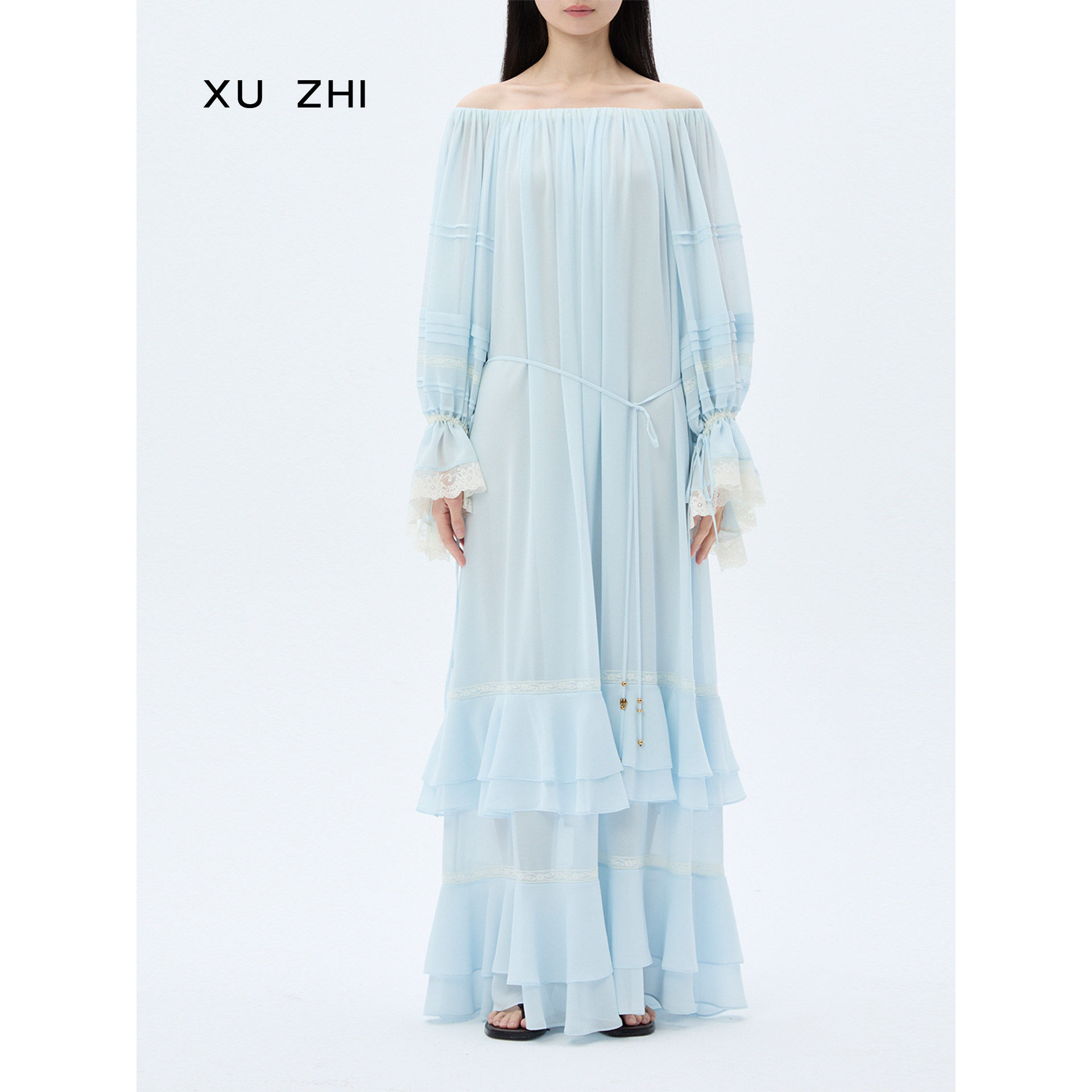 XU ZHI 26夏季新品荷叶边蕾丝装饰抽绳一字肩连衣裙(附腰带)