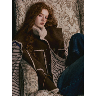 AsGony 25AW新款 双面穿仿皮毛一体麂皮抽绳马甲