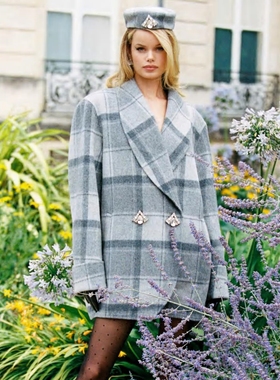 Nana Jacqueline 2SAW秋冬 格纹茧型大翻袖钻饰外套 礼帽套装