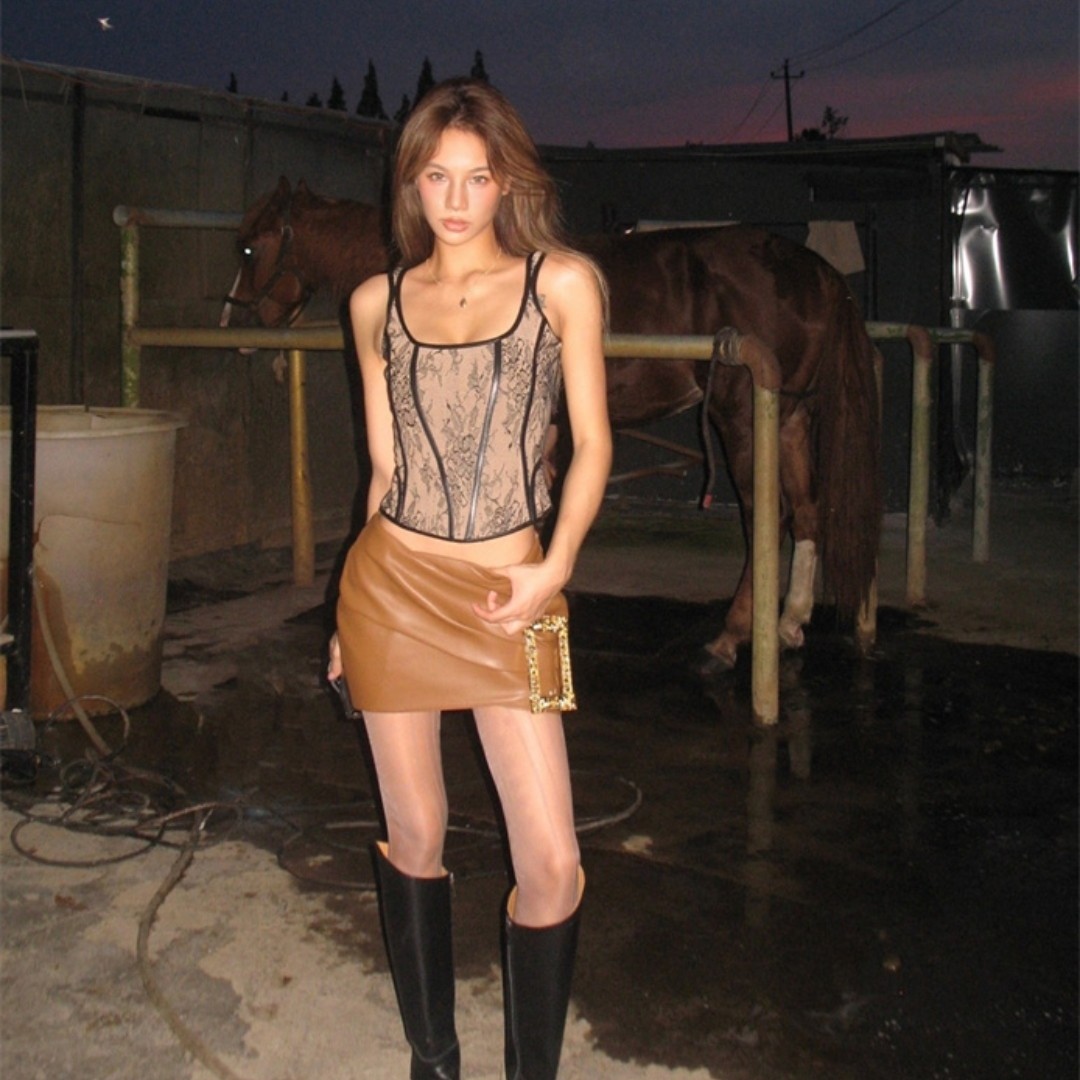 Nana Jacqueline 2SAW 美拉德蕾丝上衣大金扣装饰皮裙套装,女装/女士精品,时尚套装,淘宝优惠券,粉丝福利购,淘宝优惠卷