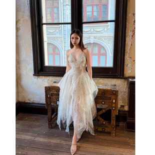 现货XiangqiaoSheng2026ss 白色轻纱蕾丝交叠连衣裙