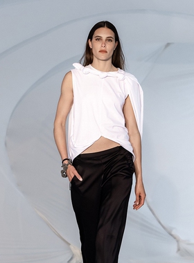 买手店【清货折】Christopher Esber2J秀款白色不对称T恤上衣