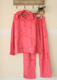 冬季新款珊瑚绒女套装家居服连帽睡衣简约红色女生长袖裤子起居服