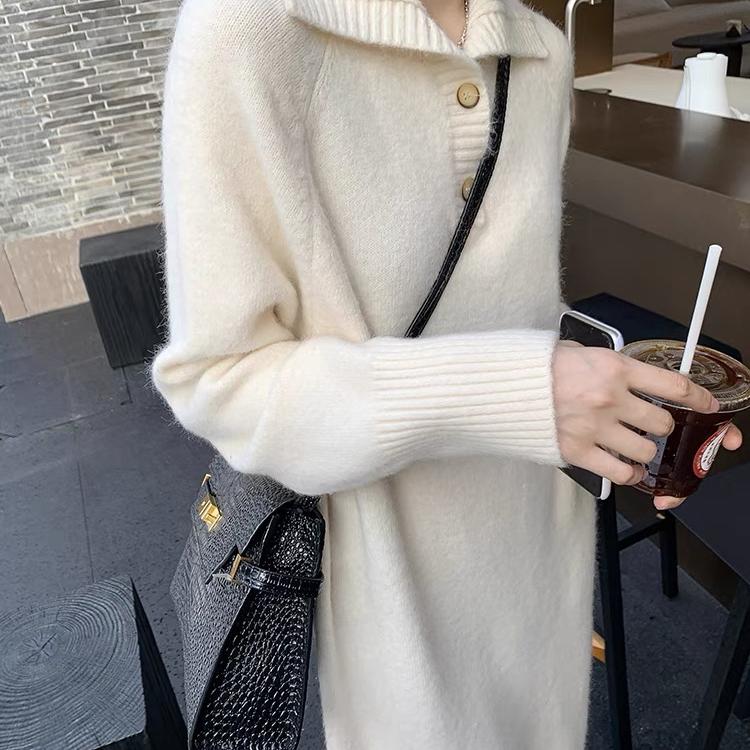 过膝加厚宽松打底配大衣内搭白色