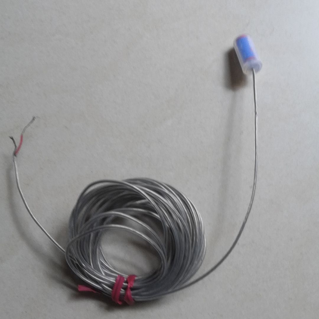 PS-201T传感器单个 成色不错有需要的商议。