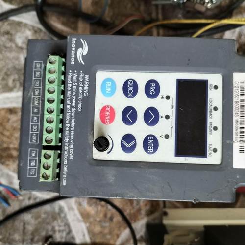 0.75kw220v汇川MD300A系列变频器 功能包好外观