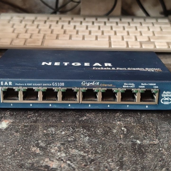 网件GS108V2 8口千兆钢壳交换机 网口扩展器 集线器