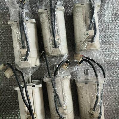 750W伺服电机 MSMA082A1A拆机实物图现货