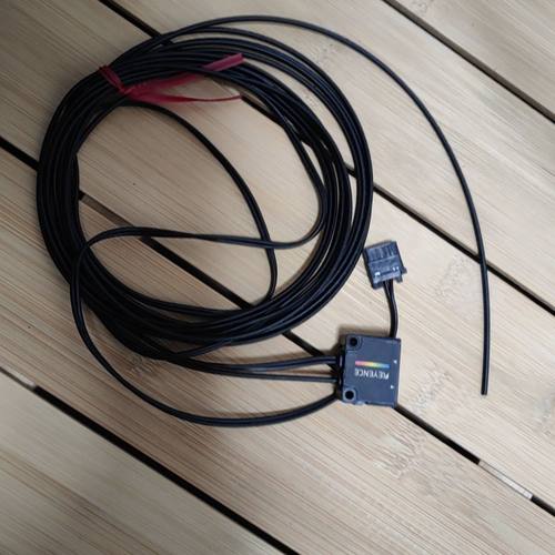 【】KEYENCE传感器CZ-H32 成色如新 绝