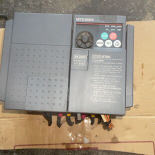 3.7K 拆机变频器 E720 实物拍摄 成色不错