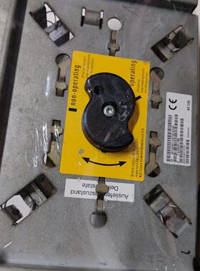 6FC5247-0AF08-4AA0硬盘支架