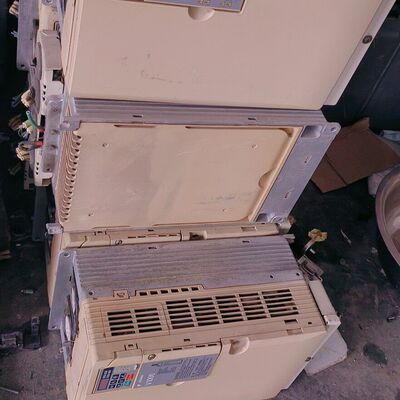 拆机安川变频器CIMR-VB4A0031FBA   11kw