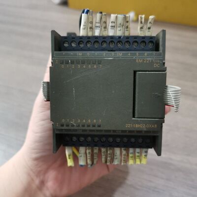 6ES7 221-1BH22-0XA8拆机成色如图 实物拍摄