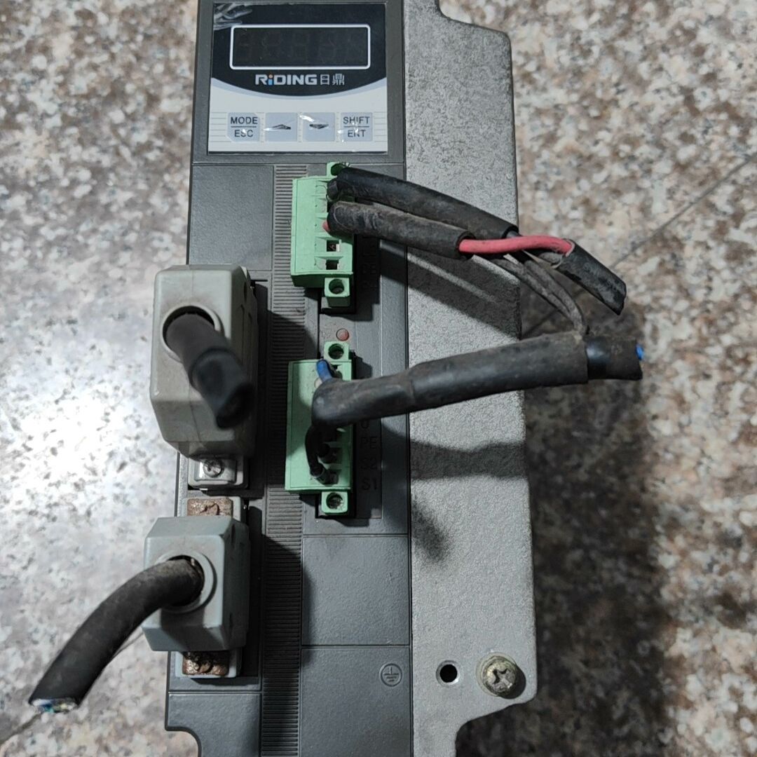 驱动器/DCS3205-VT5/CF1拆机的 成色如图 功能