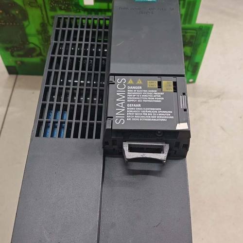 6SL3210-1KE23-8UF1 25 三相供电 输