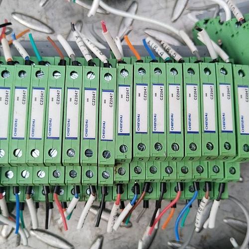 辰竹信号隔离器CZ2047 拆机