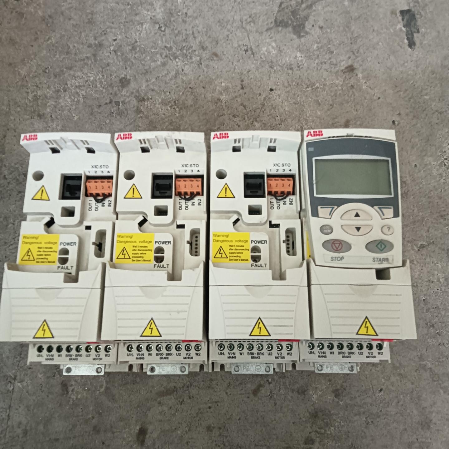 拆机变频器ACS355-03E-07A3-4   3K