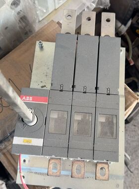 隔离开关：OT315E03P 3P 315A