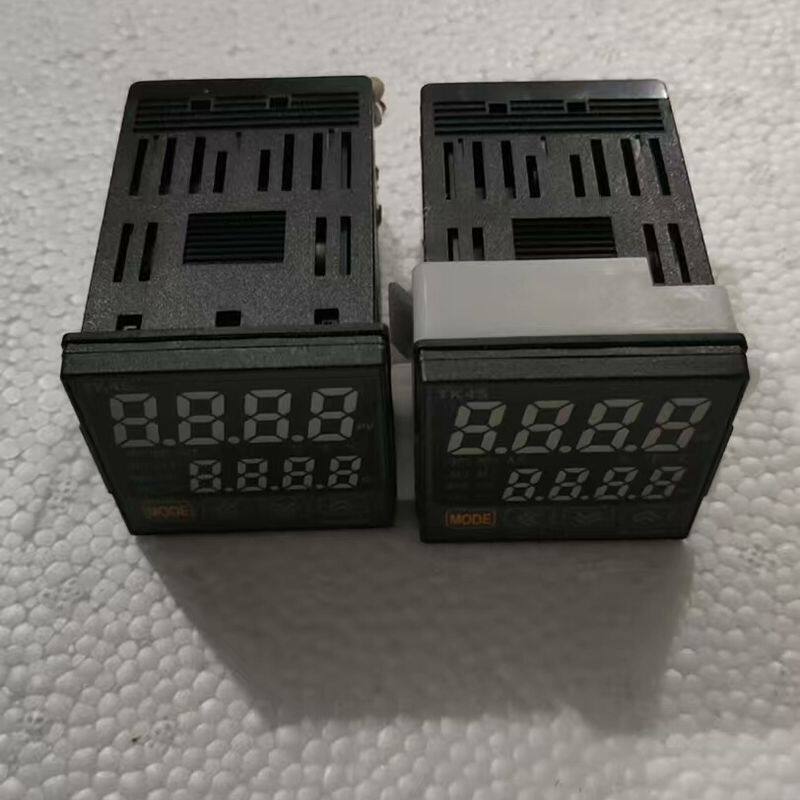 奥托尼克斯温控表 型号TZ4S-D4RN 九成新 功能正常