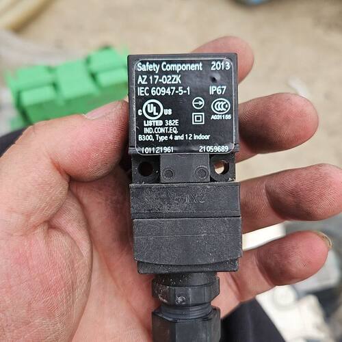 施迈赛安全门锁限位开关 AZ17-02Z