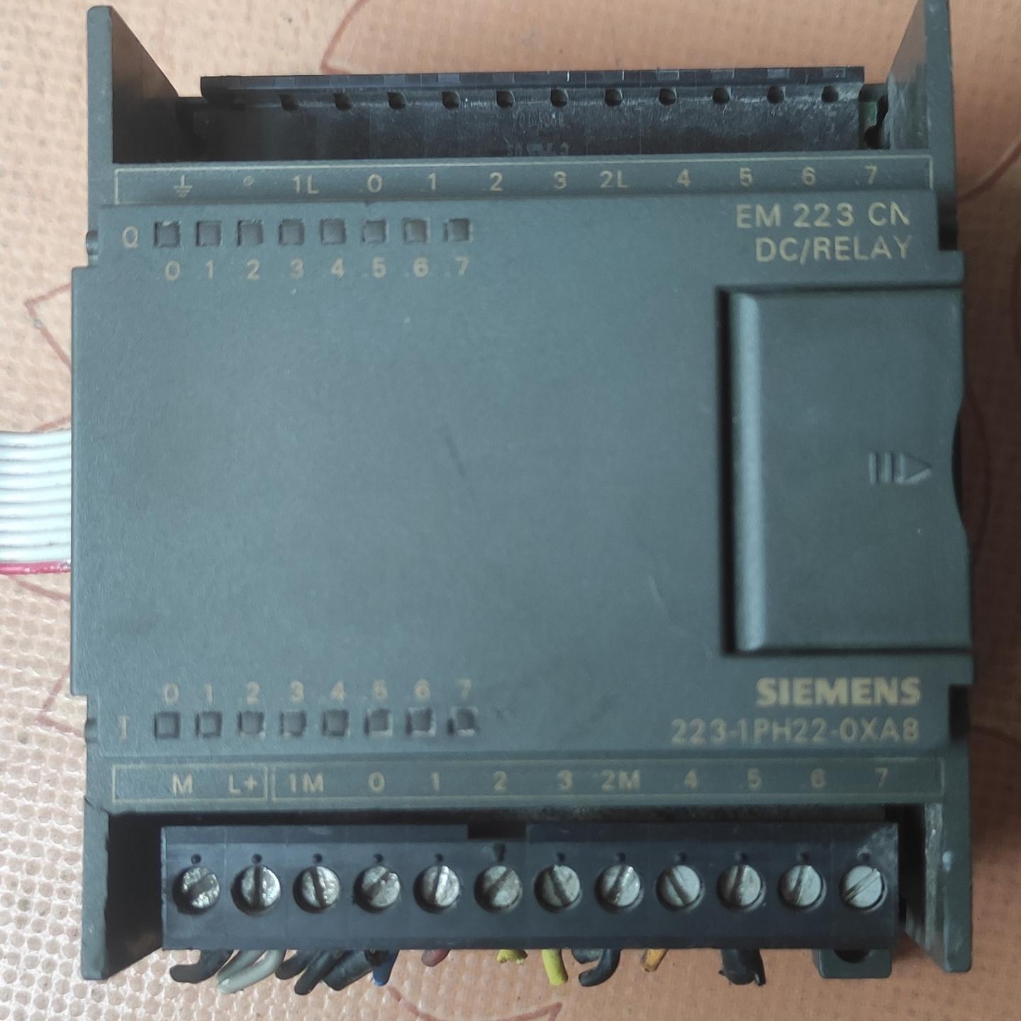 PLC6ES7  223-1PH22-0XA8拆机旧货